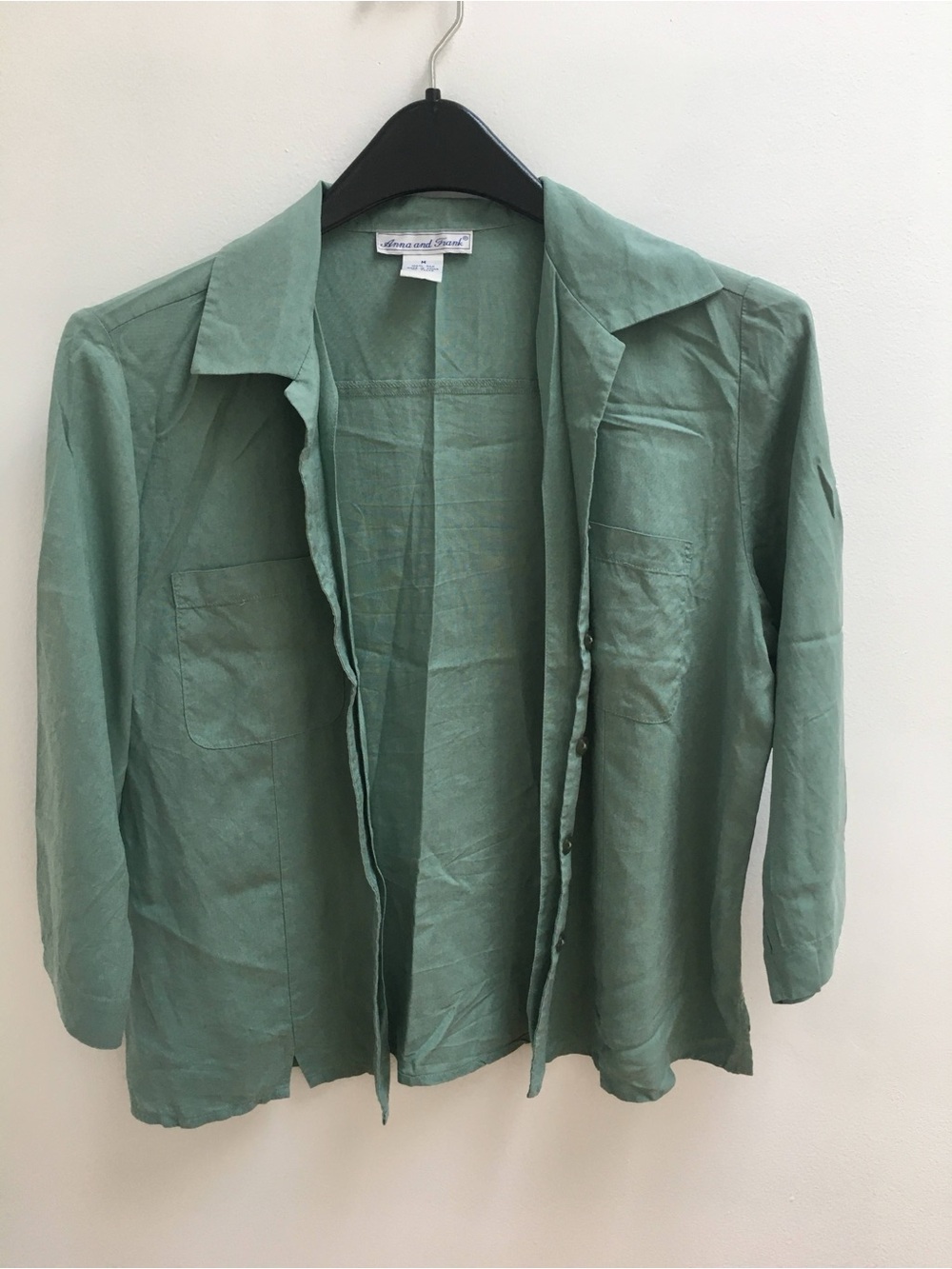 Anna and Frank green silk button up shirt Size M